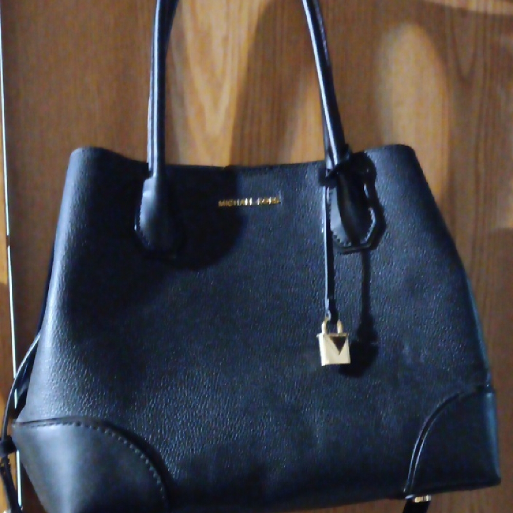 Michael Kors Classic Black Tote